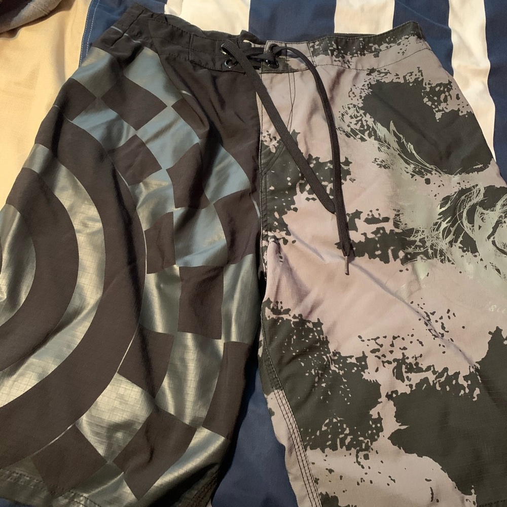 Oakley men’s board shorts